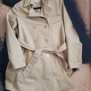 Michael Kors beige Trench Coat size M ( runs big)